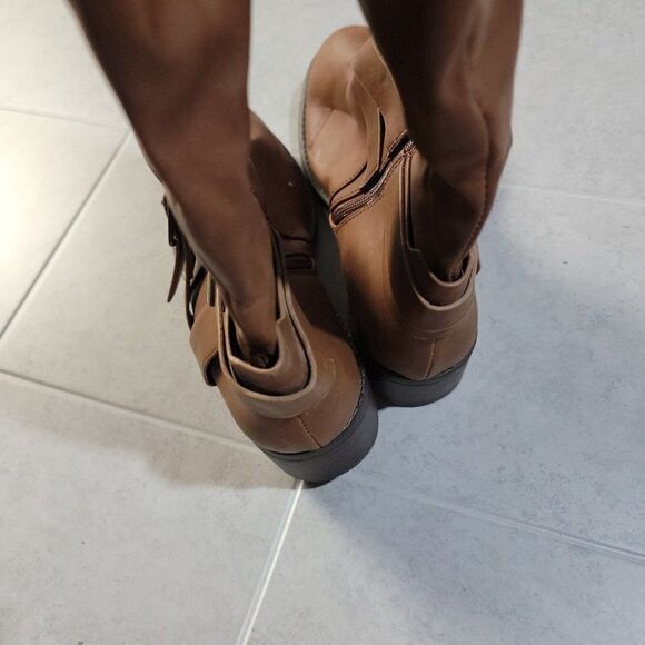 Kohls Womens Brown Leather Round Toe Block Heel Knee High Riding Boot Size 8.5 W - Picture 4 of 8